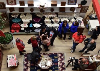 “Türkiye Cumhuriyeti’nin 100. yılında 1000 yıllık hafıza” sergisi sanatseverlerle buluştu