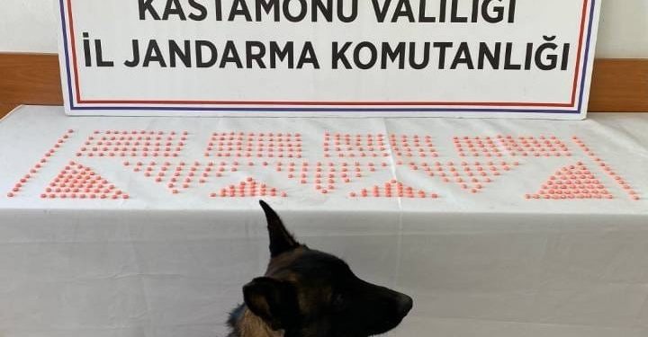 Aracında extacy hap ile yakalanan şüpheli tutuklandı