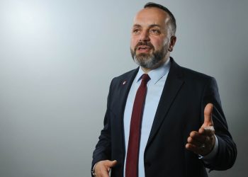 SP İl Başkanı Yalçın, Dr. Kutlu’ya sahip çıktı