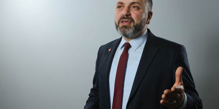 SP İl Başkanı Yalçın, Dr. Kutlu’ya sahip çıktı