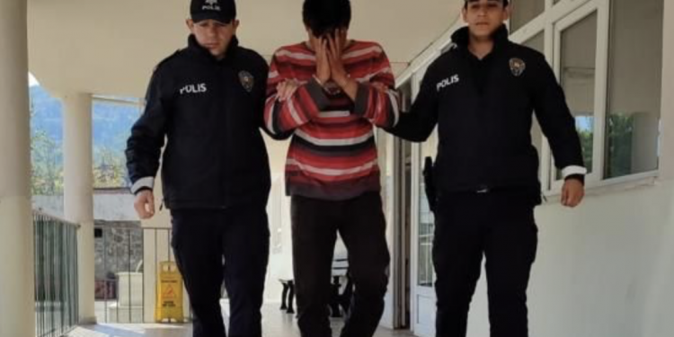 Cezaevinden çıktıktan sonra ilk işi hırsızlık yapmak oldu