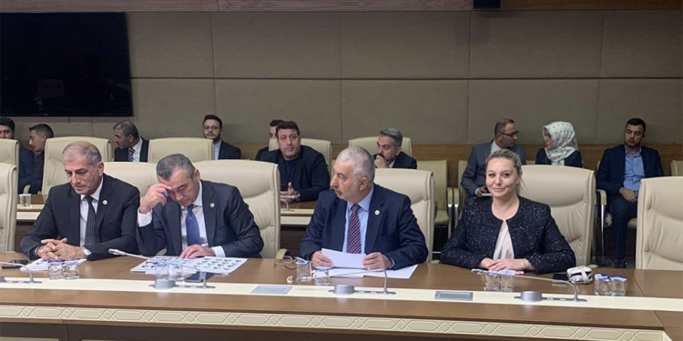 Ekmekci: “Bölgemizin taleplerini komisyonumuza taşıyacağım”