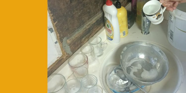 Okul taşındı, mahallelinin suyu kesildi