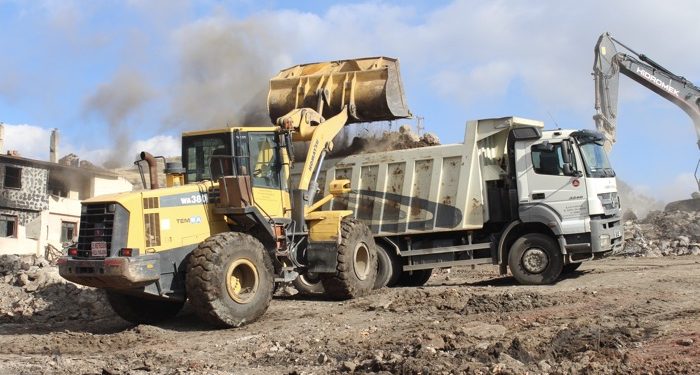 Yağcılar’da enkaz kaldırma çalışmaları sürüyor