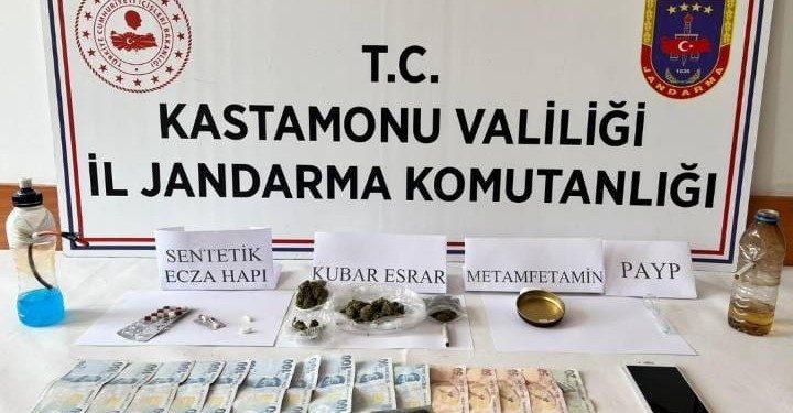 Uyuşturucudan 3 gözaltı