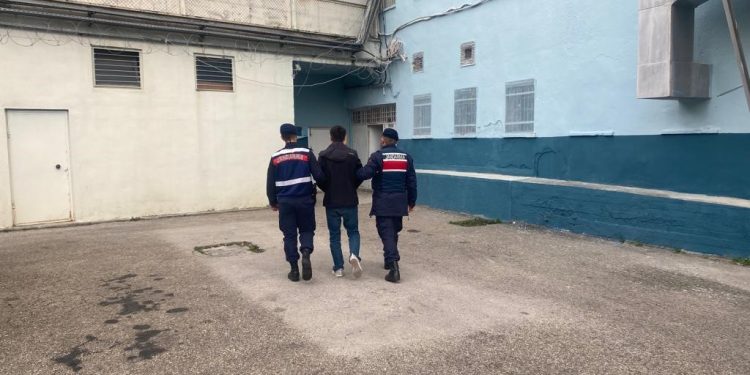 Firari FETÖ hükümlüsü yakalandı