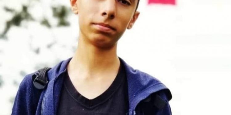 17 yaşındaki genç kalbine yenik düştü