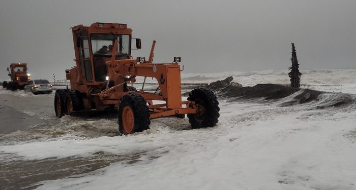 Fırtınanın bıraktığı hasar gün ağarınca ortaya çıktı