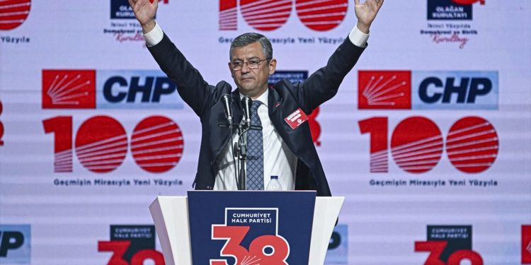 CHP’de yeni dönem