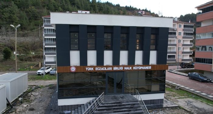 Selin vurduğu Bozkurt’a eczacılardan kütüphane