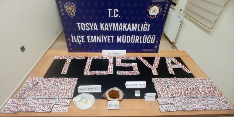 Tutuklandı, arkadaşına teslim ettiği çantada uyuşturucu ele geçirildi