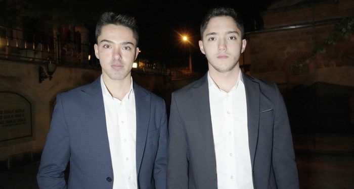 İkiz kardeşleri askerlik de ayıramadı