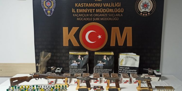 Kaçakçılık operasyonu: 4 gözaltı