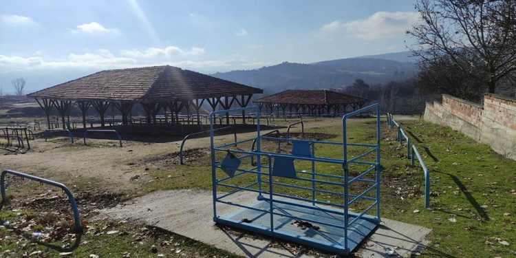 Tosya hayvan pazarı kapatıldı