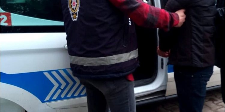 8 yıl 9 ay kesinleşmiş hapis cezası bulunan hükümlü yakalandı