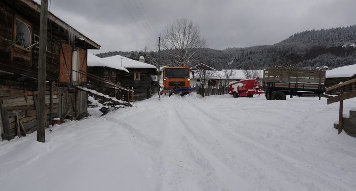 Kar savaşçıları gece gündüz işbaşında