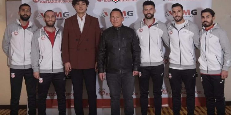 Ara transferde beşi bir yerde