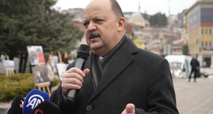 Vali Dallı: “Deprem gerçeğiyle yaşamayı öğrenmemiz gerekiyor”