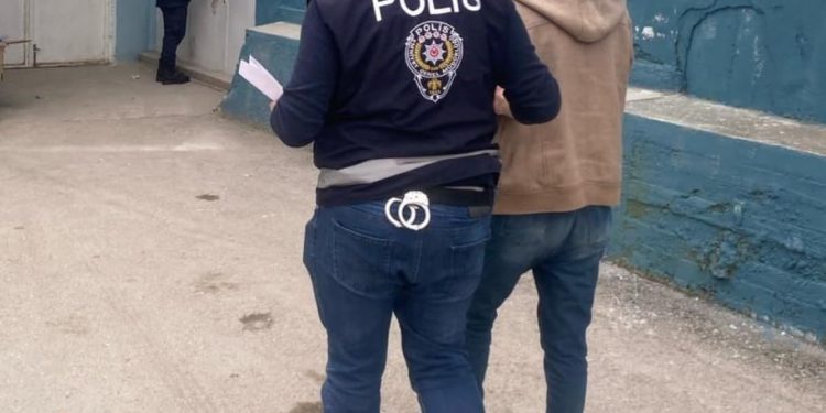 6 ayrı suçtan aranıyordu, yakalandı