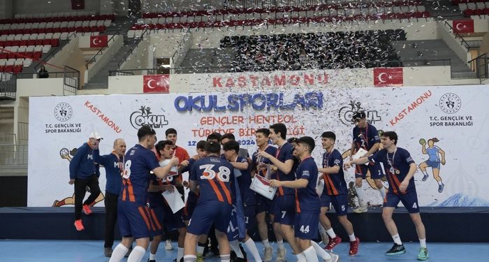 Okul Sporları Gençler Hentbol Türkiye Birinciliği’nde İstanbul ekibi şampiyon oldu