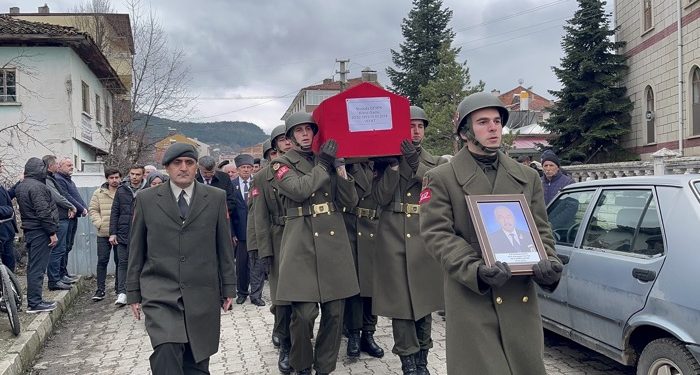 Kıbrıs gazisi, törenle son yolculuğuna uğurlandı