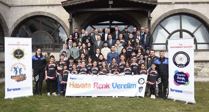 Emniyet’in projesinde 29 bin öğrenci “hayata renk verdi”