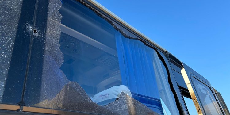 Taraftarımıza taşlı saldırı