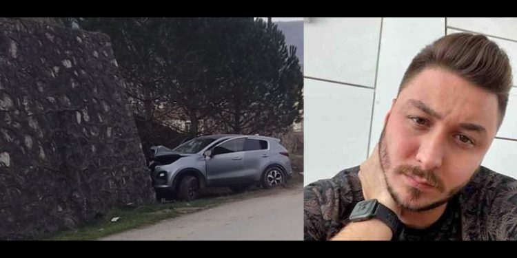 İstinat duvarına çarpan aracında ölü bulundu