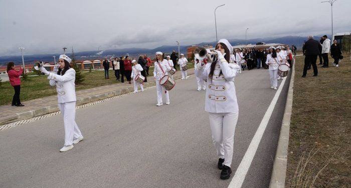Kadın bando takımı ilk gösterisini yaptı