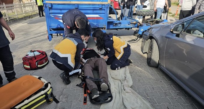 Otomobil ile patpat kafa kafaya çarpıştı: 2 yaralı