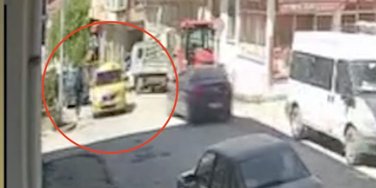 Cinayet zanlısının taksiye binme anı kamerada