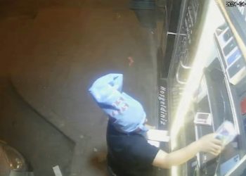 Poşet maskeli hırsız