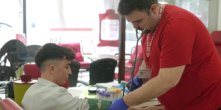 Kan stokları azaldı