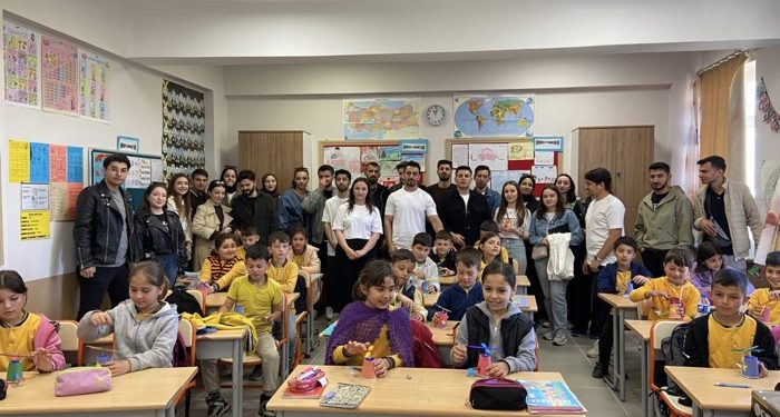 Öğrenciler geleceğin havacılarıyla buluştu