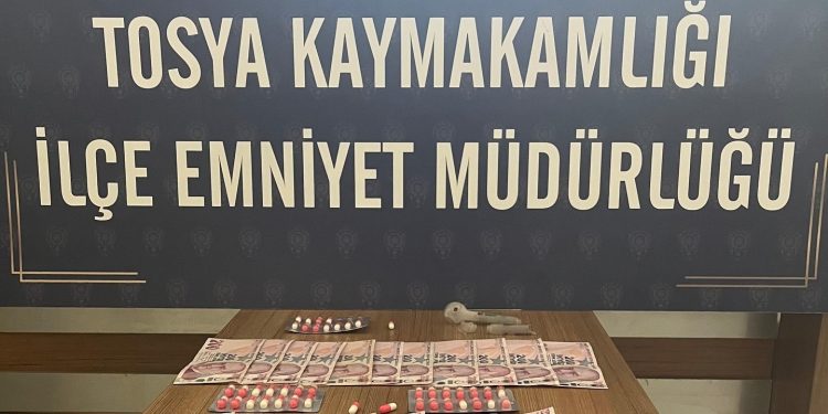 Uyuşturucudan iki tutuklama