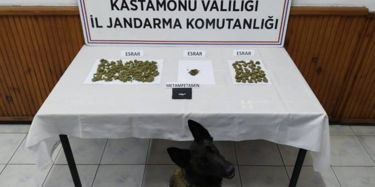 Uyuşturucudan 6 gözaltı