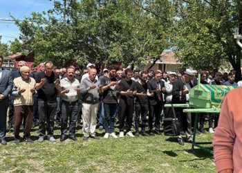 Mehmet Öğretmen gözyaşlarıyla…