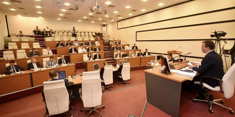 Başkan Baltacı’dan hentbol takımı açıklaması