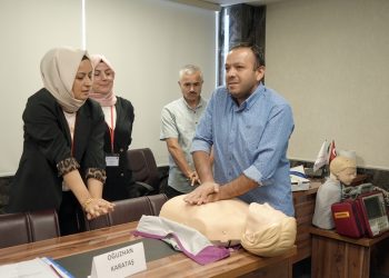 Köy imamlarına hayati eğitim