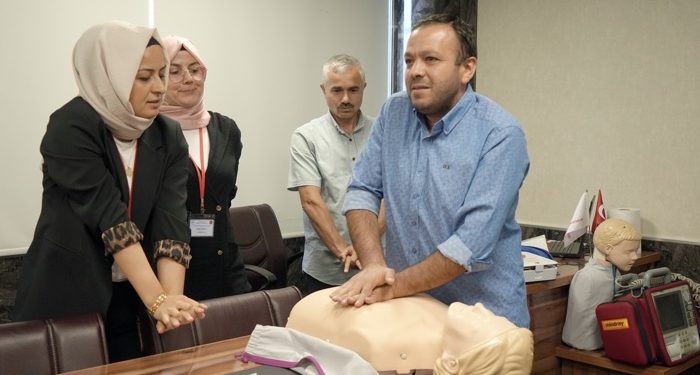 Köy imamlarına hayati eğitim