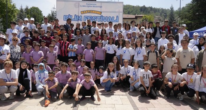 Öğrencilerin projeleri Bilim Festivali’nde sergilendi