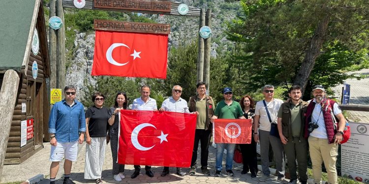 Kazakistan heyeti, Horma Kanyonuna hayran kaldı
