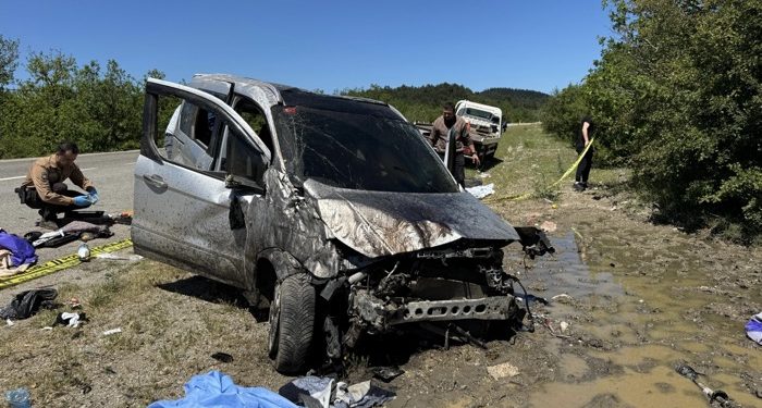 Bayram tatiline gelen aile dehşeti yaşadı: 1 ölü, 4 yaralı