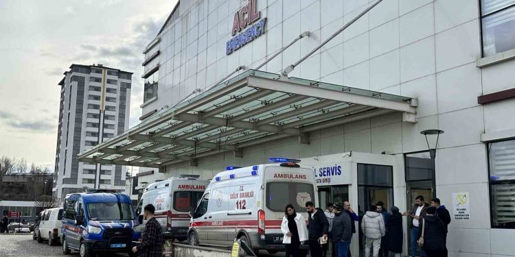 Balkondan düşen kadın ağır yaralandı