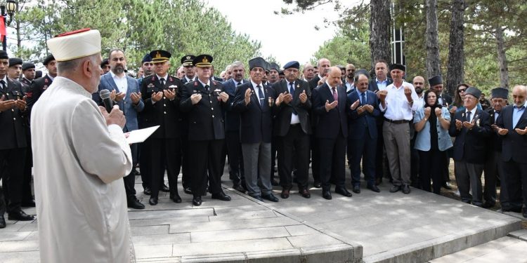 Şehitler dualarla anıldı