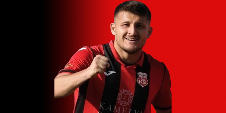 KSK, golcüsünü bırakmadı