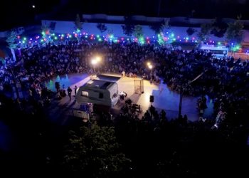 Karavan Tiyatrosu’na büyük ilgi