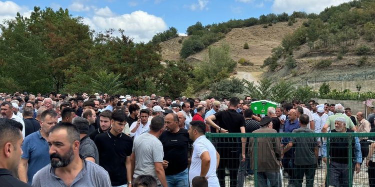 Karadeniz kurbanları toprağa verildi