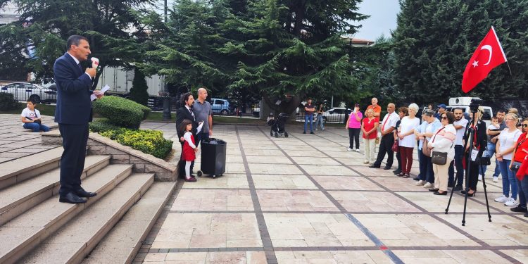 Eğitim-İş ve ADD’den ortak basın açıklamalı kutlama