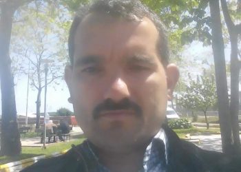 Tamir etmek istediği patpatın altında can verdi